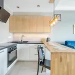 Urban Chic - One Bedroom - Gdanska Διαμέρισμα Λοτζ