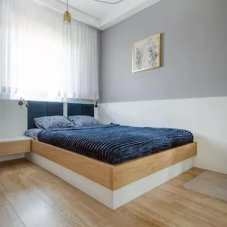 Urban Chic - One Bedroom - Gdanska