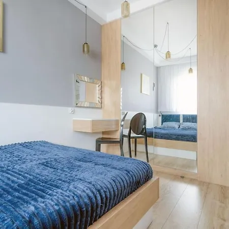Urban Chic - One Bedroom - Gdanska 公寓 *