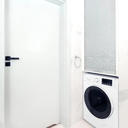 شقة Urban Chic - One Bedroom - Gdanska *