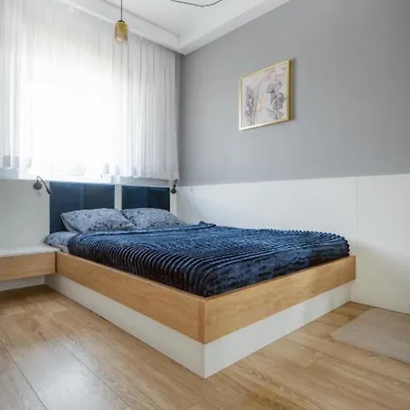 شقة Urban Chic - One Bedroom - Gdanska *